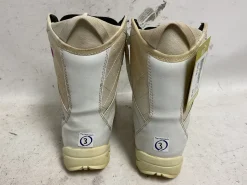 Used Spice Girls Snowboard Boots White Junior 03
