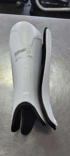 Used STX 400 FH Shin Guards White 11"