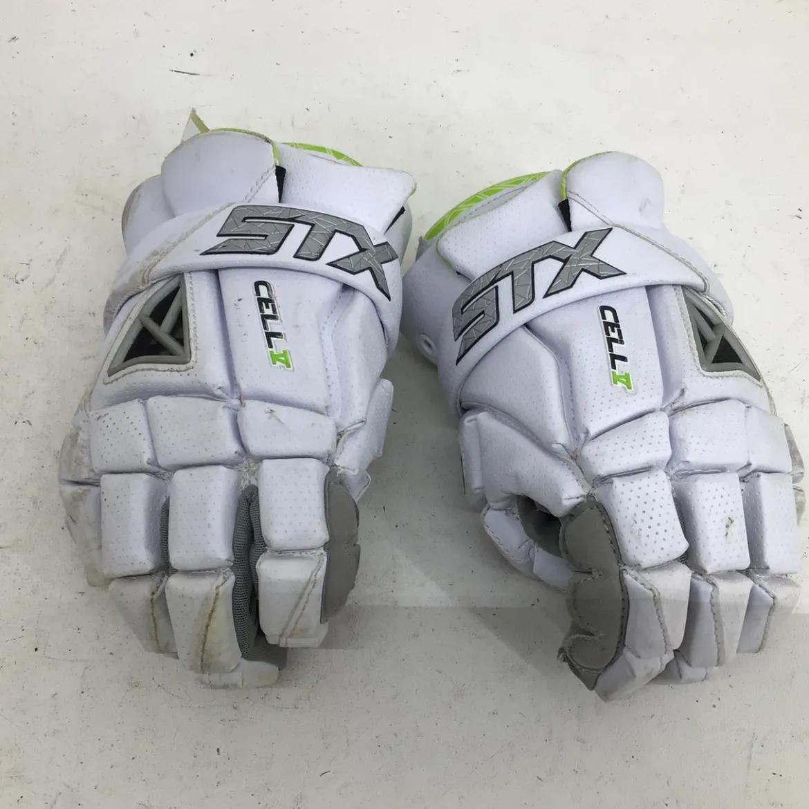 Used STX CELL V JR MD LAX GLOVES Lacrosse Gloves Junior White MD