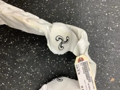 Used STX CONTOUR FH Shin Guards White 15