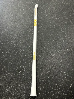 Used STX CRUX PRO Womens Atk/Mid LAX Shaft White