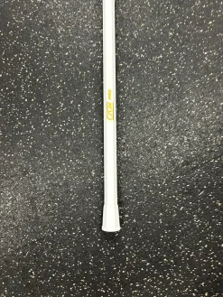 Used STX CRUX PRO Womens Atk/Mid LAX Shaft White