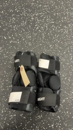 Used STX STALLION 50 Lacrosse Arm Pads/Guards Black XS