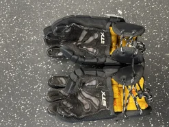 Used STX STINGER Lacrosse Gloves Junior Black 12