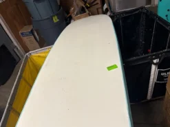 Used Surface Soft Surfboard 8' - Missing Side Fins