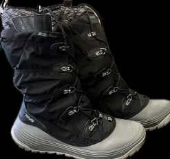 Used TEVA Snow/Hunt/Hike Boots W Black Senior 9