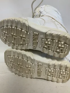 Used ThirtyTwo EXUS Girls Snowboard Boots White Junior 06