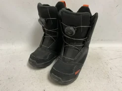 Used ThirtyTwo KIDS BOA Boys Snowboard Boots Black Junior 02