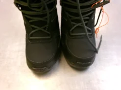 Used ThirtyTwo LIGHT Mens Snowboard Boots Black Senior 11
