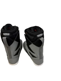 Used ThirtyTwo STW BOA Mens Snowboard Boots Size 10