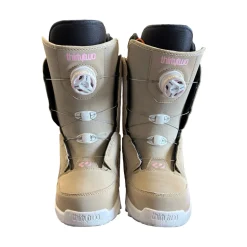 Used ThirtyTwo STW Boa Women's Snowboard Boots Almond Senior 6