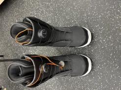 Used ThirtyTwo STW DOUBLE BOA Mens Snowboard Boots Black Senior 8.5