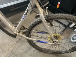 Used Trek 4300 Mountain Bike Mens Navy Blue 43-47cm - 17-18