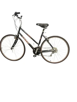 Used Trek 720 MULTITRACK Cruiser Bike Womens None 17-18" - MD Frame