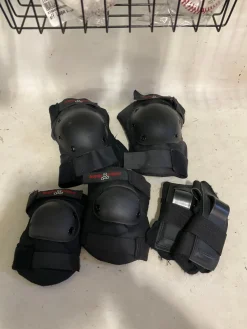 Used Triple Eight Inline Protective Set Black SM
