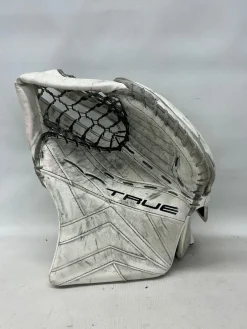 Used True CATALYST 590 Junior Goalie Catcher White