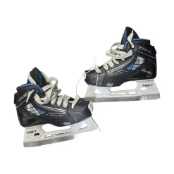 Used True CATALYST 5X4 JR GOALIE SKATES SZ2.5 Junior Goalie Skate Junior 02.5
