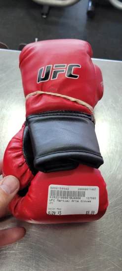 Used UFC Martial Arts Gloves Red XS