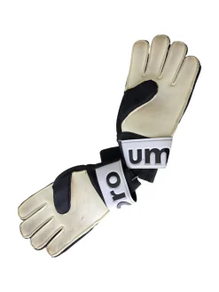Used Umbro GOALIE GLOVES ADULT Soccer Goalie Gloves Black 1