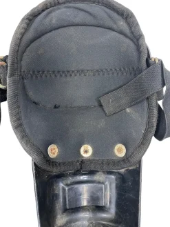 Used UMPIRE LEG GUARDS Umpire Leg Guards