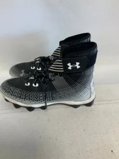 Used Under Armour Adult FB Cleats Black Senior 7