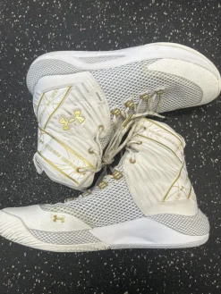 Used Under Armour HOVR Highlight Ace VB Shoes Adult White Senior 8.5