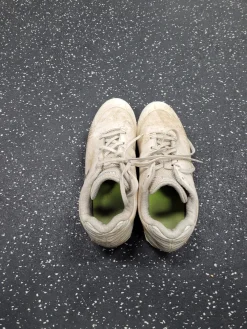 Used Under Armour LAX Cleats Womens White Senior 8.5