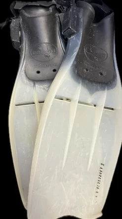 Used Underwater Fins None LG