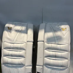 Used Vaughn BLACK/WHITE Goalie Leg Pads Inter White 31 1/2"