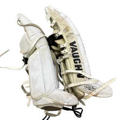 Used Vaughn VELOCITY 7600 V4 Goalie Leg Pads Senior White 34
