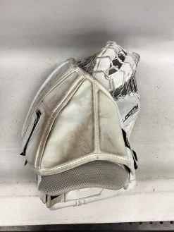 Used Vaughn VELOCITY PRO V10 Senior Goalie Catcher White
