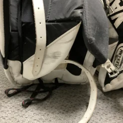 Used Vaughn VISION 9400 Goalie Leg Pads Senior White And Black 34
