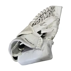 Used Vaughn VLT68 JR CATCHER Junior Goalie Catcher White