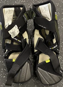 Used Warrior ALPHA PRO Senior Elbow Pads MD