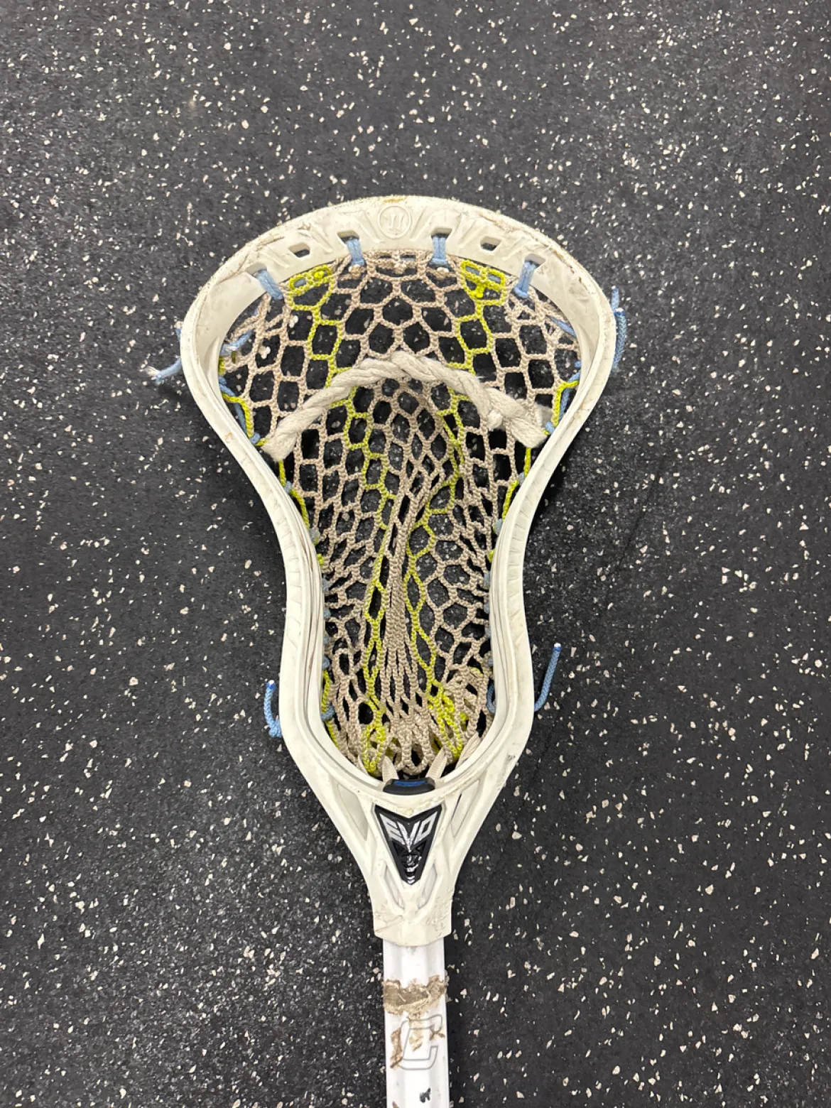 Used Warrior EVO 5 W/ ECD CARBON 2.0 JR STICK Jr Atk/Mid Complete Stick White 37"