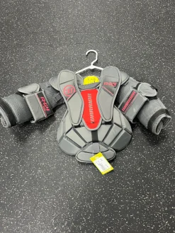 Used Warrior RITUAL G4 Youth Body Armor L/XL