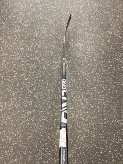 Used Warrior RITUAL V2 PRO Senior Goalie Stick 27 1/2"