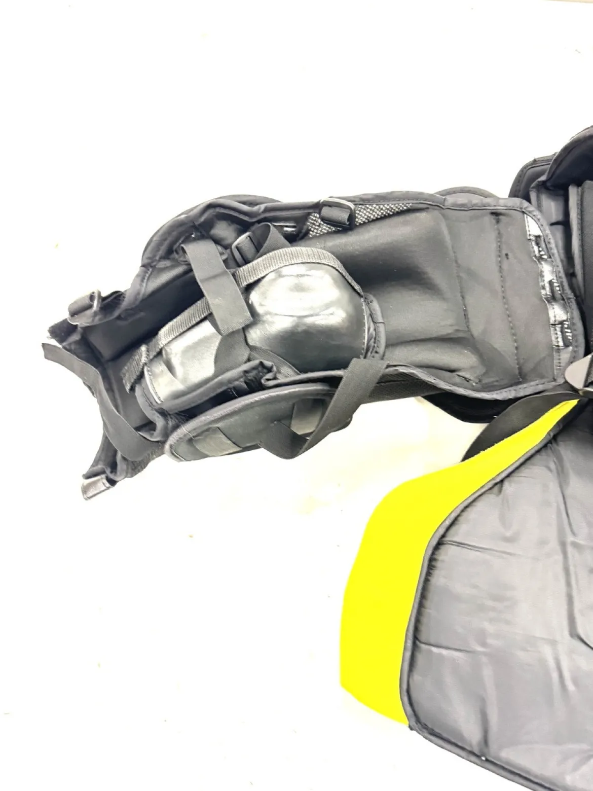 Used Warrior RX3E Senior Body Armor MD