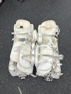 Used Warrior SWAGGER Goalie Leg Pads Senior White 31"
