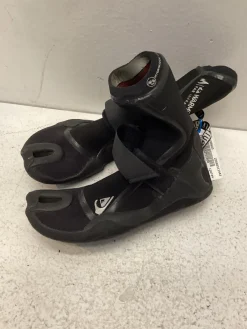 Used Water Shoes Y Black Youth 06.0