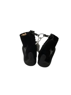 Used Water Shoes Y Black Junior 05