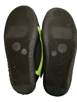 Used Water Shoes Y None Youth 13.5