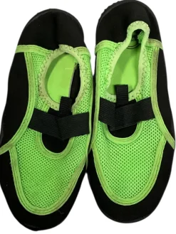 Used Water Shoes Y None Youth 13.5