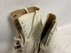 Used Women's Figure Skates White Senior 9