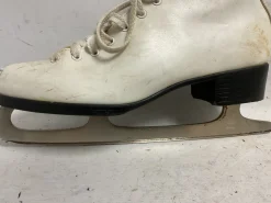 Used Women's Figure Skates White Senior 9