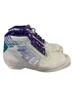 Used Womens NNN XC Ski Boots White W 06.5-07 / JR 4.5-05