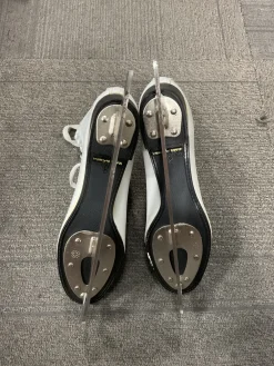 Used WomensFigure Skate White Senior 8