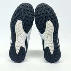 Used XARA Soccer Turf Shoes White And Black Junior 04