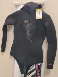Used XS Wetsuit Jackets